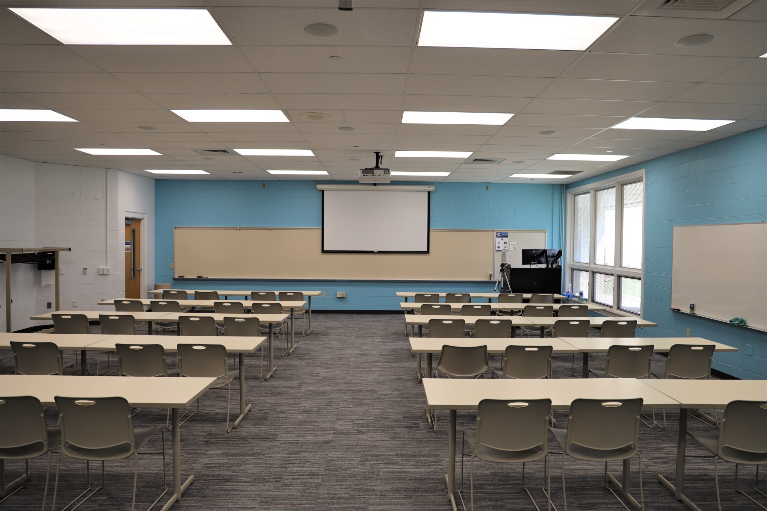 Background image of an empty ccbc classroom
